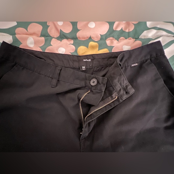 Hurley Shorts Size 36 - Picture 2 of 5